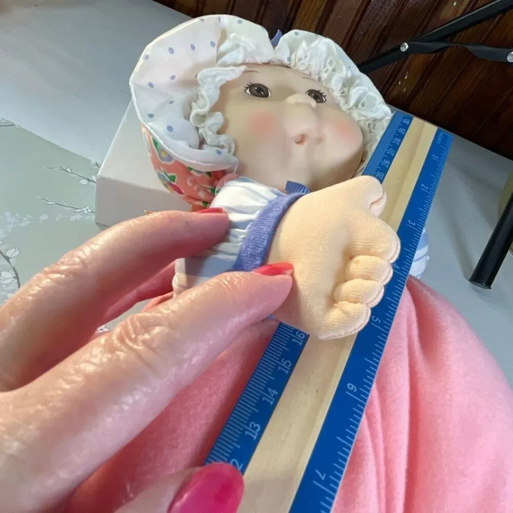 Vintage Cabbage Patch Kids 1995 stuffed rattle doll.